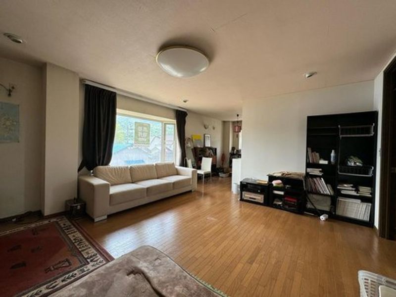 Zenibako 2 living room — Otaru, Hokkaido